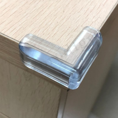 Przezroczyste plastikowe ochraniacze narożników z przezroczystego PVC do montażu na stole