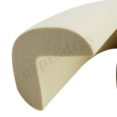 L Shape NBR Foam Plastikowa osłona krawędzi Wielofunkcyjna praktyczna