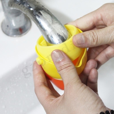 Śliczny kształt kaczki Plastikowy przedłużacz do facuet dla dzieci Łazienka Kithcen Use